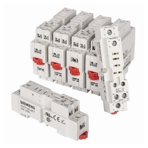 Relay Socket, Plug-In, 300 VAC, 20 A, 5 Pins, -40 to 55 °C, For Use With: 3TX71 Plug-In Relay, DIN Rail/Panel Mounting, IP20 Enclosure, 29.7 mm H x 83.39 mm W x 20 mm D Dimensions