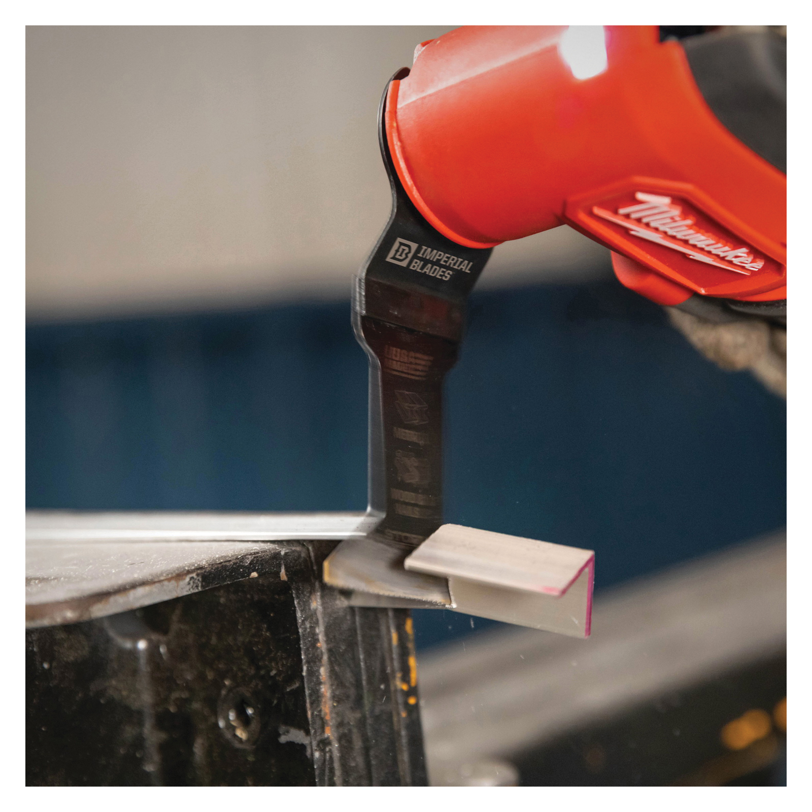 Metal/Wood Blade, Multi-Material, For Use With: Milwaukee, Ridgid, Ryobi, Bosch, DeWalt, Dremel, Fein, Makita, Rockwell Imperial ONE FIT™ Anchor Fits Majority of Non-Imperial STARLOCK™ Multi-Tool, Specifications: 1 in Arbor, 1-3/4 in, Bi-Metal, Storm TiN Coated, Black, 1.75 in L x 1.75 in W x 0.1 in THK Dimensions