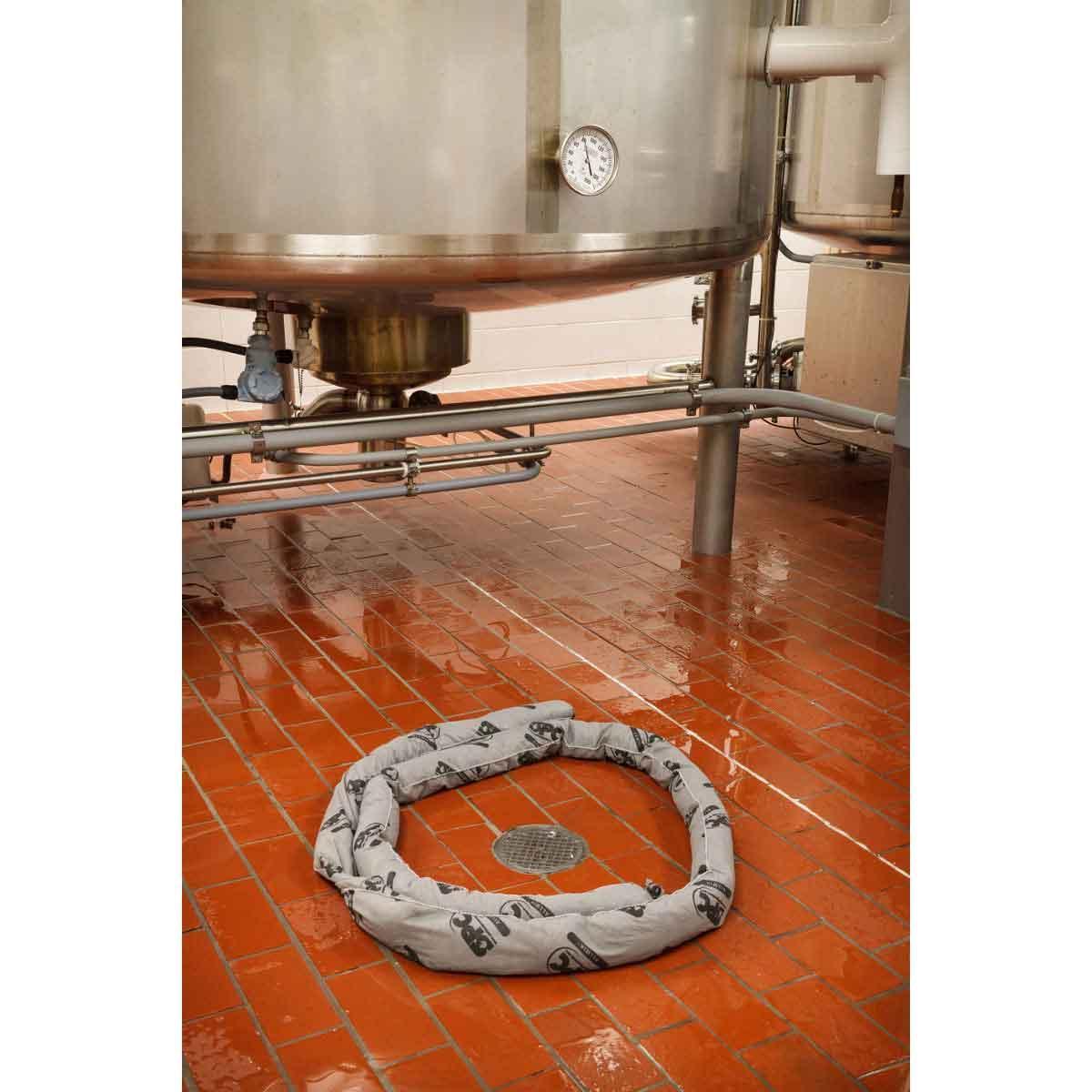 Absorbent Kit, Portable Spill, 14 gal Container, Bucket Container, White, 16 Piece, Fluids Absorbed: Chemical