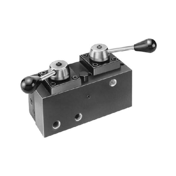 Pump Mounted Valve, Post Tensioning Multi-Strand Manual Tandem Center, 3/8 in NPTF Port, 10000 psi Pressure, Media: Oil, Dual Lever Operated Actuation, Steel Body